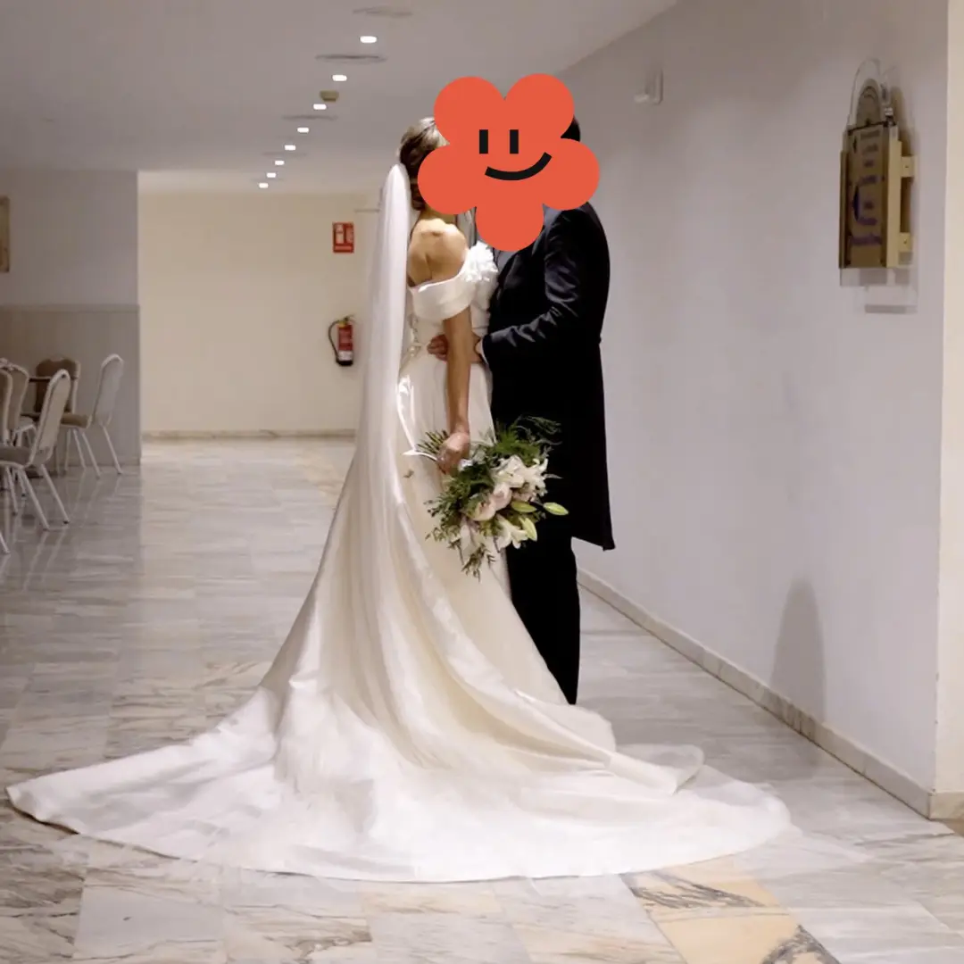 Vestido de novia Mila Nova Luciana 2024 talla 40 con sobrefalda 